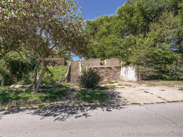 218 N Garfield Ave, Sand Springs, OK 74063