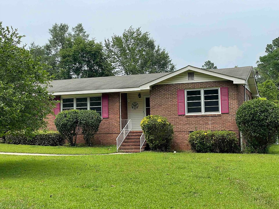 2nd image of 1876 Tanglewood Rd