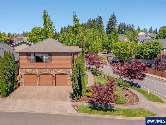 3rd image of 1410 W Meadows Dr NW