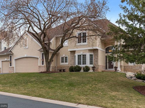 2nd image of 3826 Bridgewater Dr