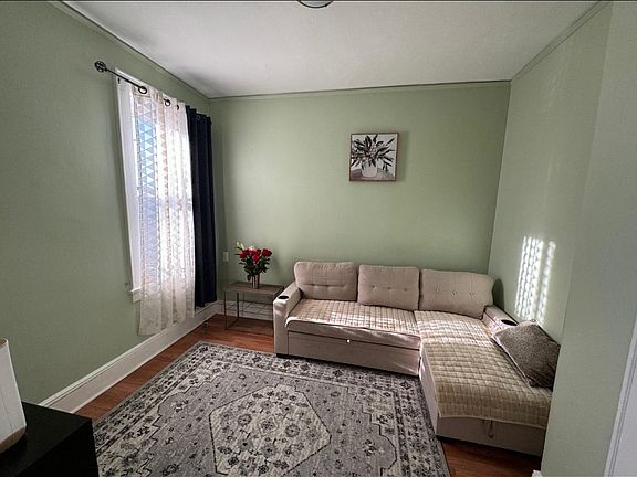 2nd image of 26-28 Van Winkle Ave #15