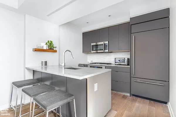 Rented by Brown Harris Stevens | media 4