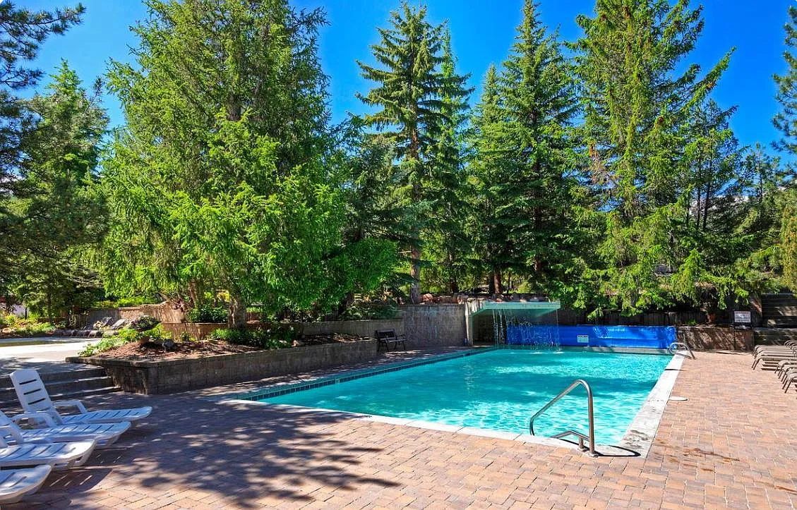 2025 Canyons Resort Dr — Photo 4