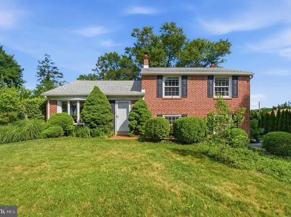 113 Lombardy Dr, Wallingford, PA 19086