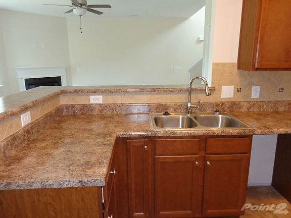 452 RB - Second Kitchen Photo  .jpg