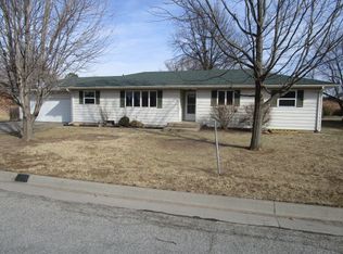 502 N Crestview St, Andale, KS 67001