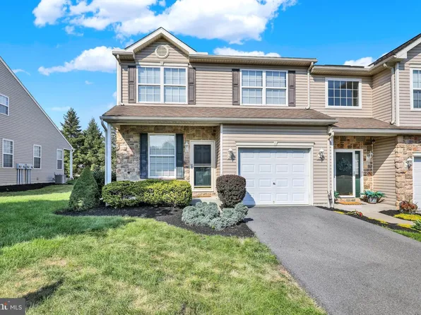 17 Helene Ct, Hamburg, PA 19526
