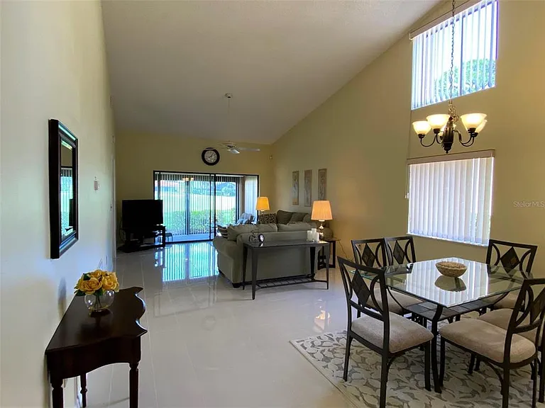 6281 Timberlake Dr #H6 — Photo 6