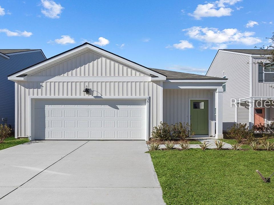 1st image of 800 Sanctum St