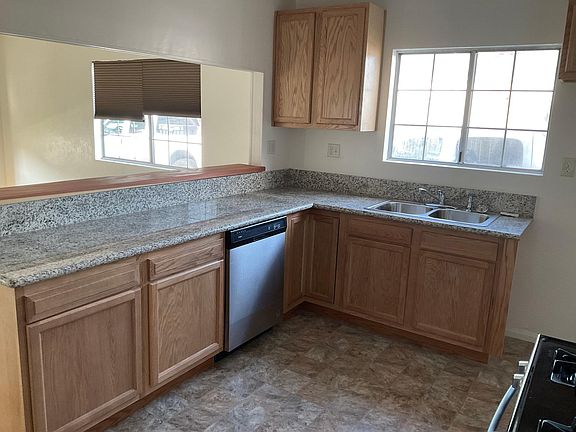 5th image of 3702 Albury Ave #1