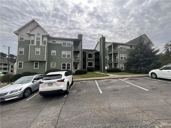 979 Stewarts Creek Dr APT 8, Fayetteville, NC 28314