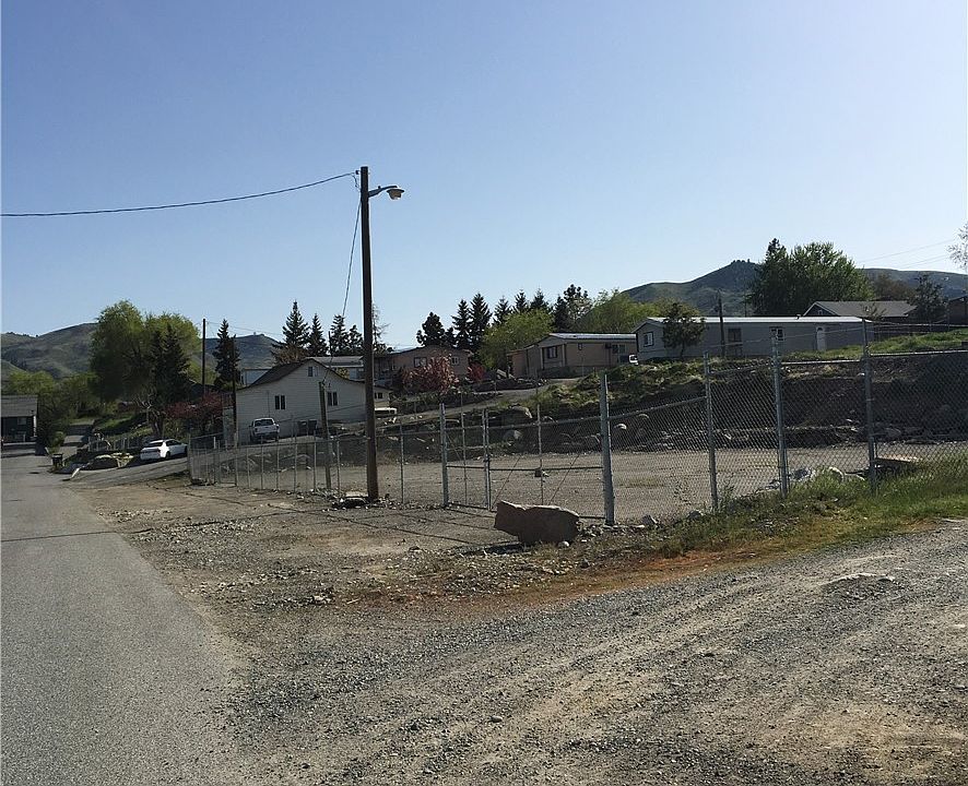 1st image of 0 Crescent St
