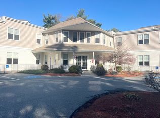 63 Central St APT 203, North Reading, MA 01864