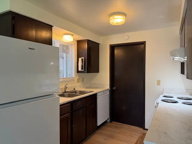6012 Parkside Dr #B — Photo 6