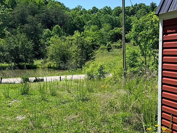 2nd image of 4690 Little Renox Rd
