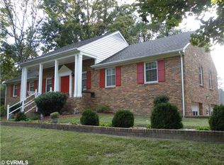 11700 Dewberry Ln, Chester, VA 23831