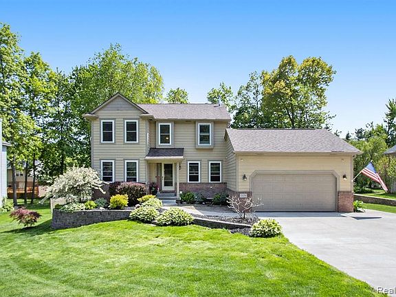 3rd image of 2179 Lone Birch Dr