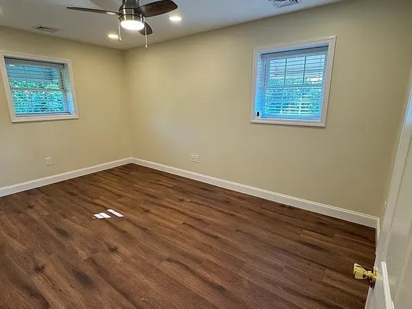 79 Towers Street image 4 of 13