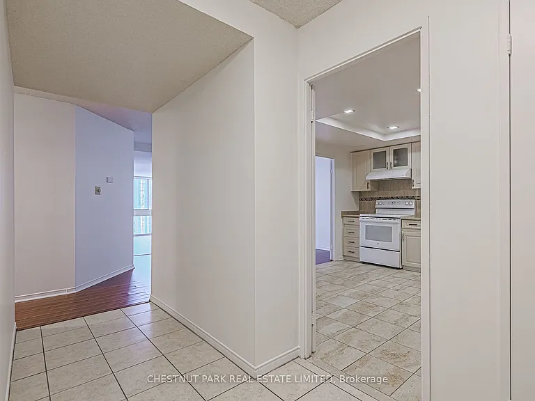 131 Beecroft Rd #1504 — Photo 10