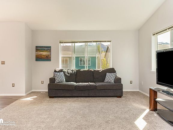 4th image of 2438 Havenshire Pl #46