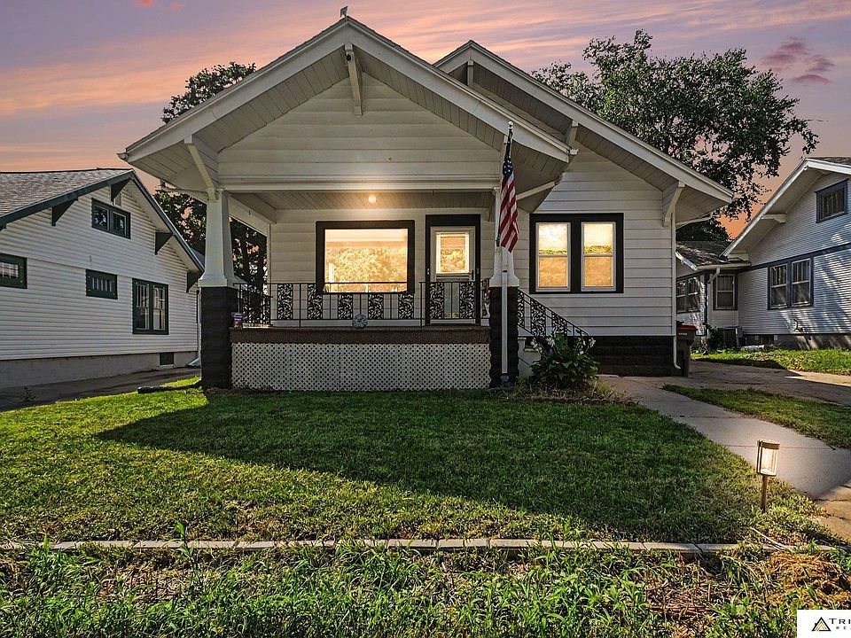 1st image of 809 S 36th St
