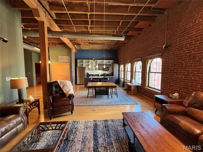 1004 Spruce St APT 613, Saint Louis, MO, 63102