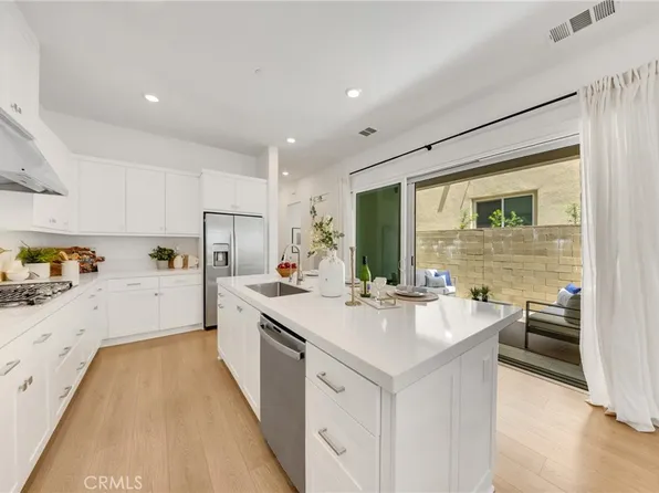 119 Zawn, Irvine, CA 92618