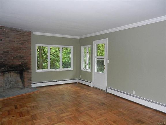 4th image of 2597 Flagg Pl