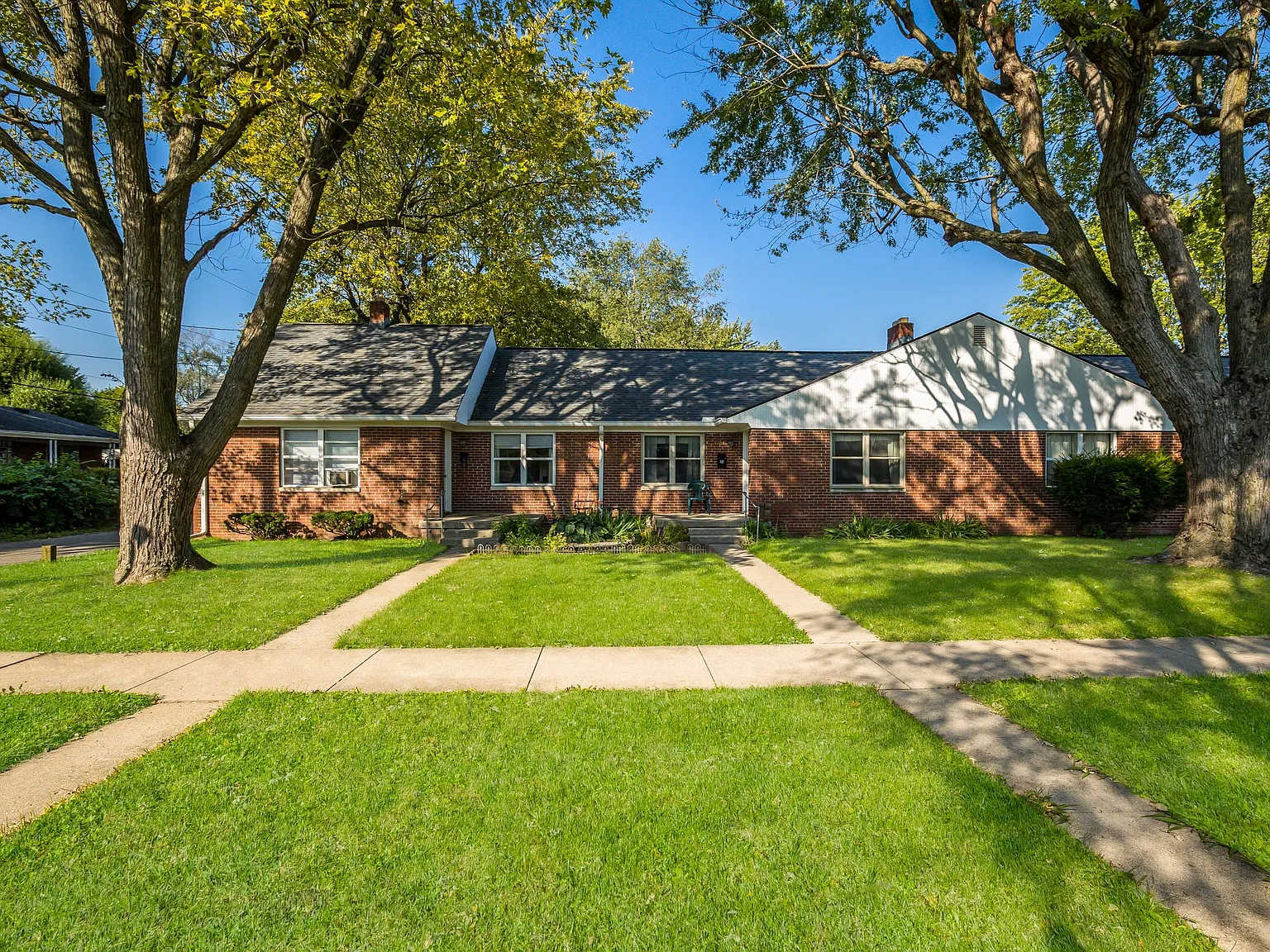 Willow Brook — Photo 2