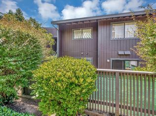 358 Los Alamos Rd, Santa Rosa, CA 95409