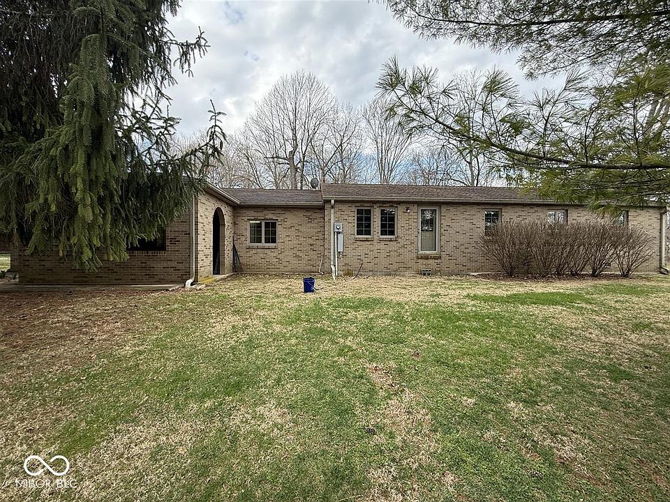 2nd image of 5861 S Spiceland Rd
