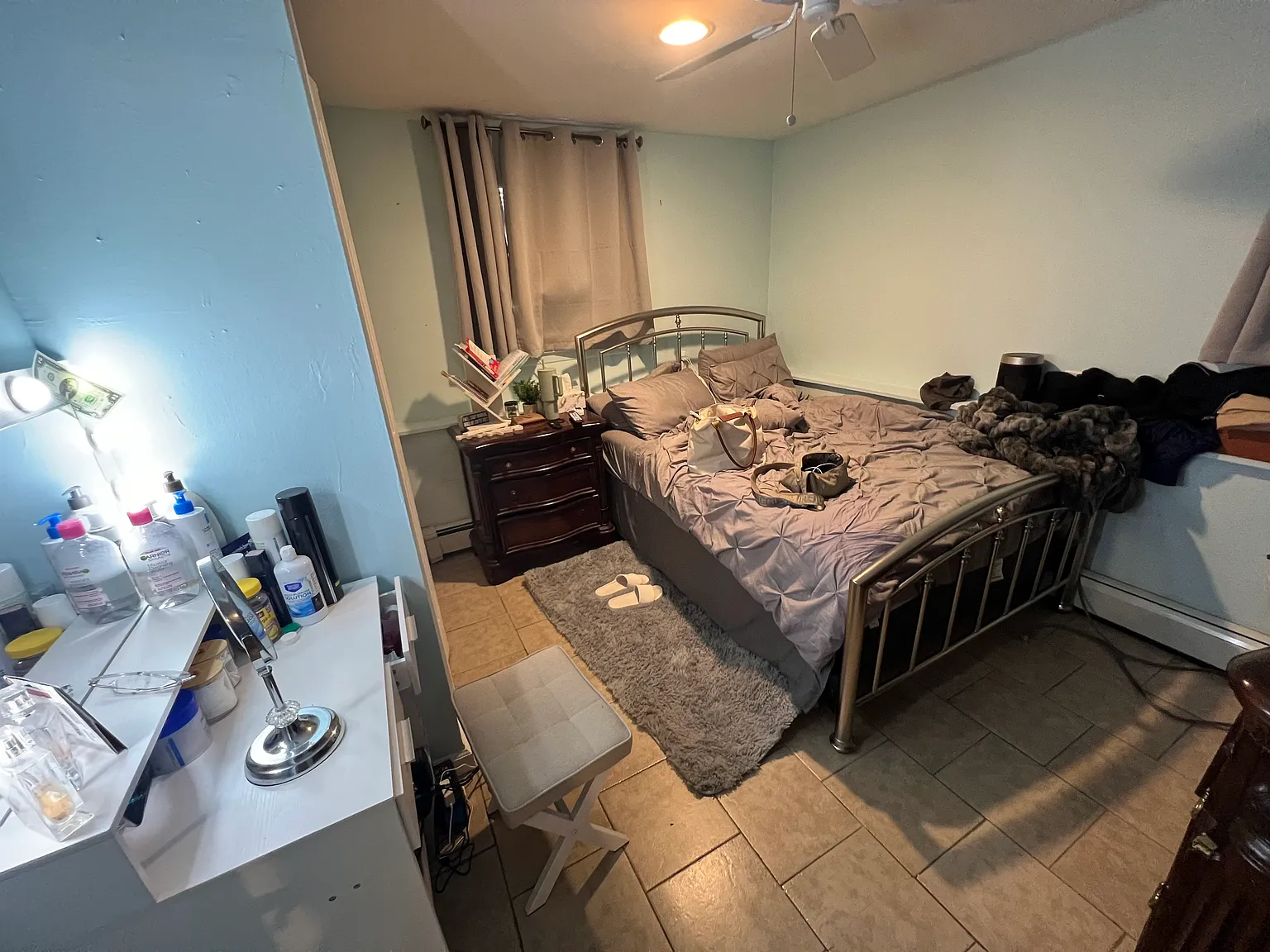 1 bed, 1000 sqft, $2,200 — Photo 2