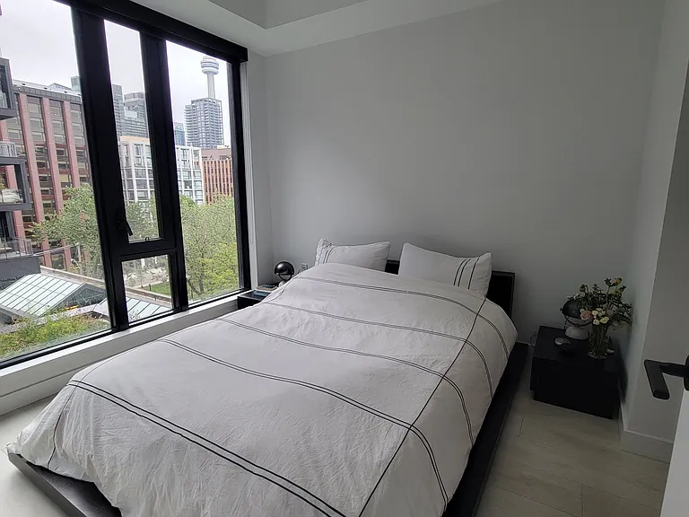 505 Richmond St W #504 — Photo 14