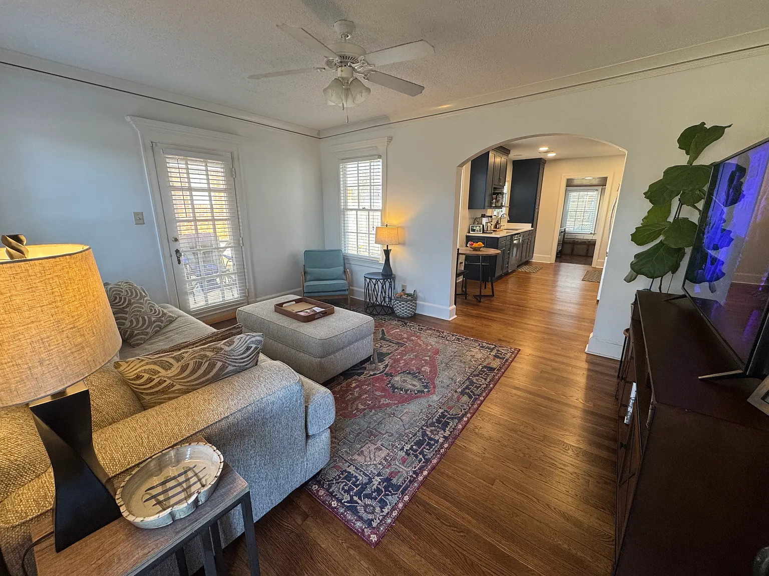 2 bed, 1100 sqft, $1,450 — Photo 3