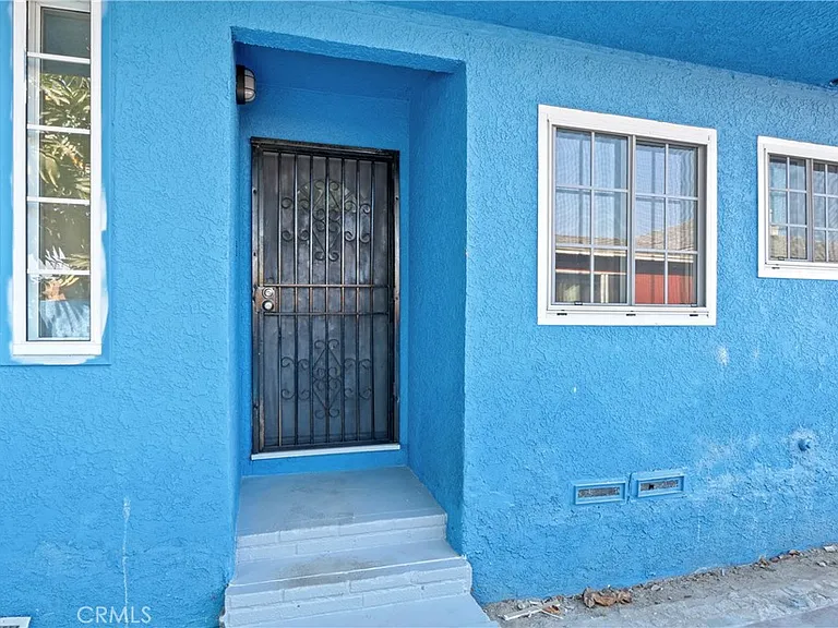 11006 S Truro Ave — Photo 9