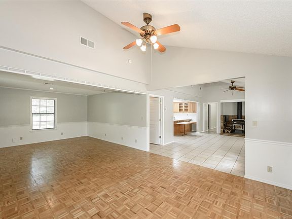 5th image of 3900 W 91st St