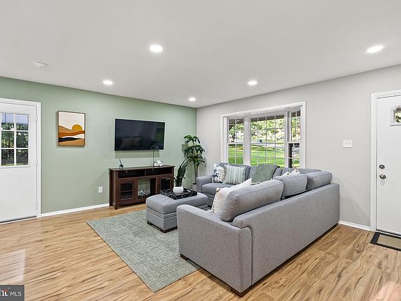 4th image of 5232 Ampthill Dr