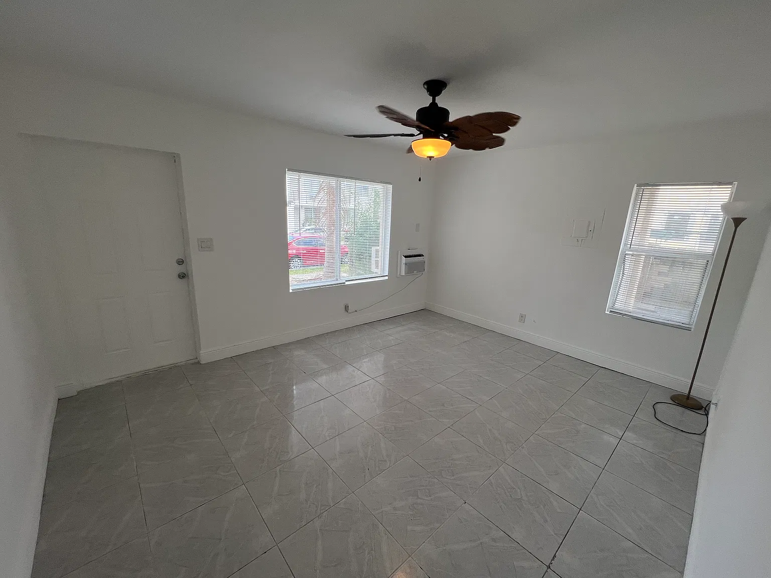 2 bed, 600 sqft, $1,900 — Photo 1