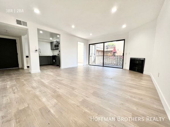 11941 Weddington St APT 202