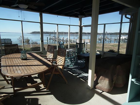 4th image of 20786 Waterside Dr