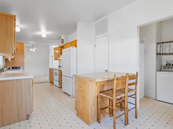 8401 Old Stage Rd Unit 23, Central Point, OR 97502