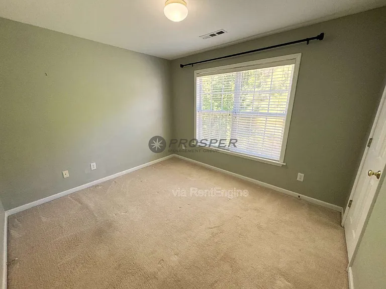 106 Wyndham Ct — Photo 15