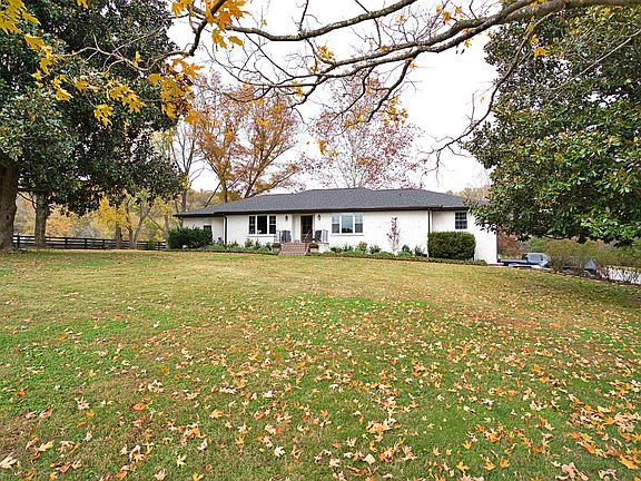 4th image of 1496 Coleman Rd