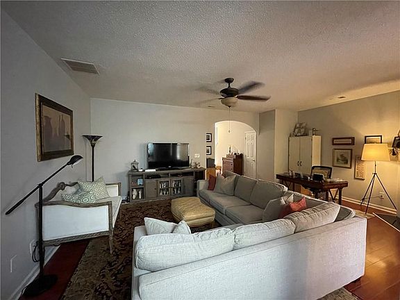 2nd image of 5626 Lawley Dr