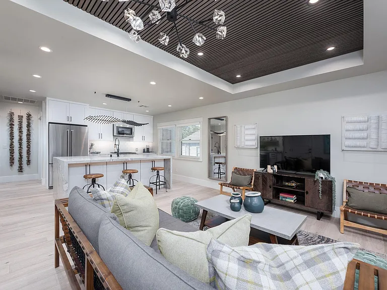 Luxury Spaces — Photo 15