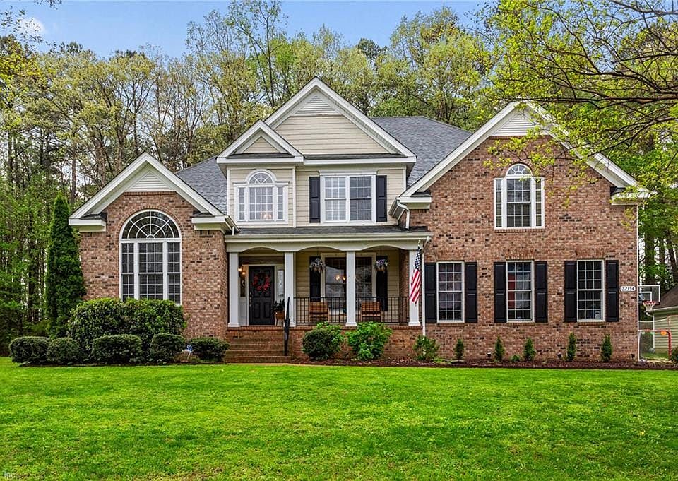 1st image of 22354 Graystone Dr