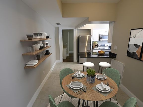 4th image of 1813 W Hills Ave APT 2