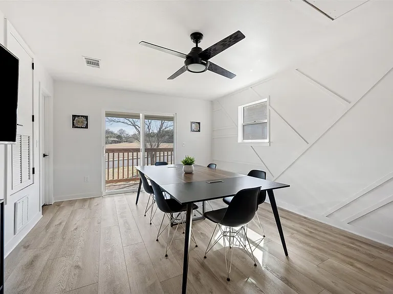 6104 Reicher Dr — Photo 19