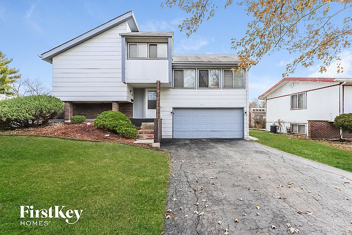 1st image of 3317 Fountainbleau Dr