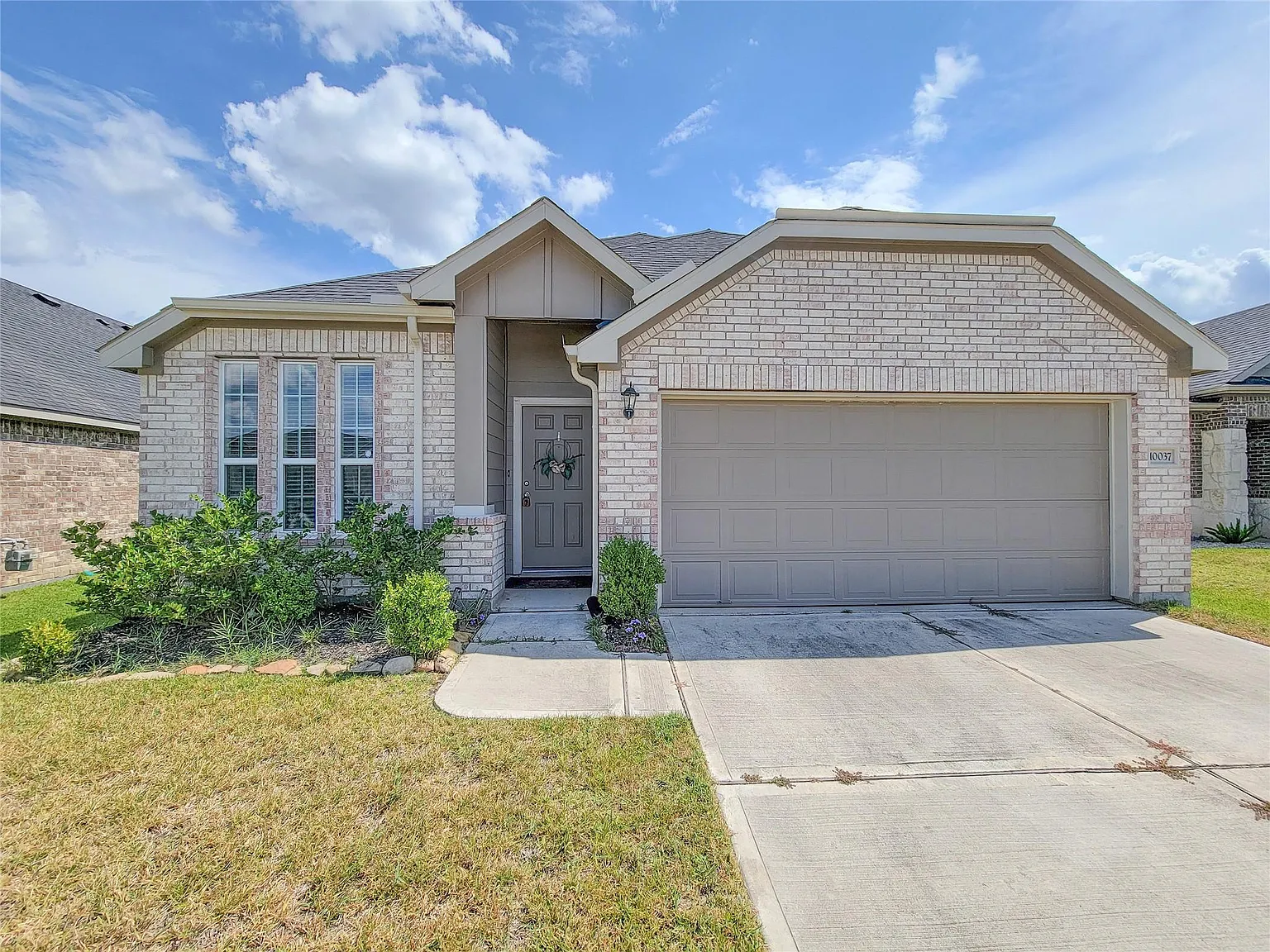 3 bed, 2.0 bath, 1514 sqft, $2,000 — Photo 1
